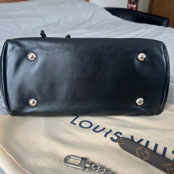 Louis Vuitton CarryAll Cargo Vibe PM - Picture 7 of 17